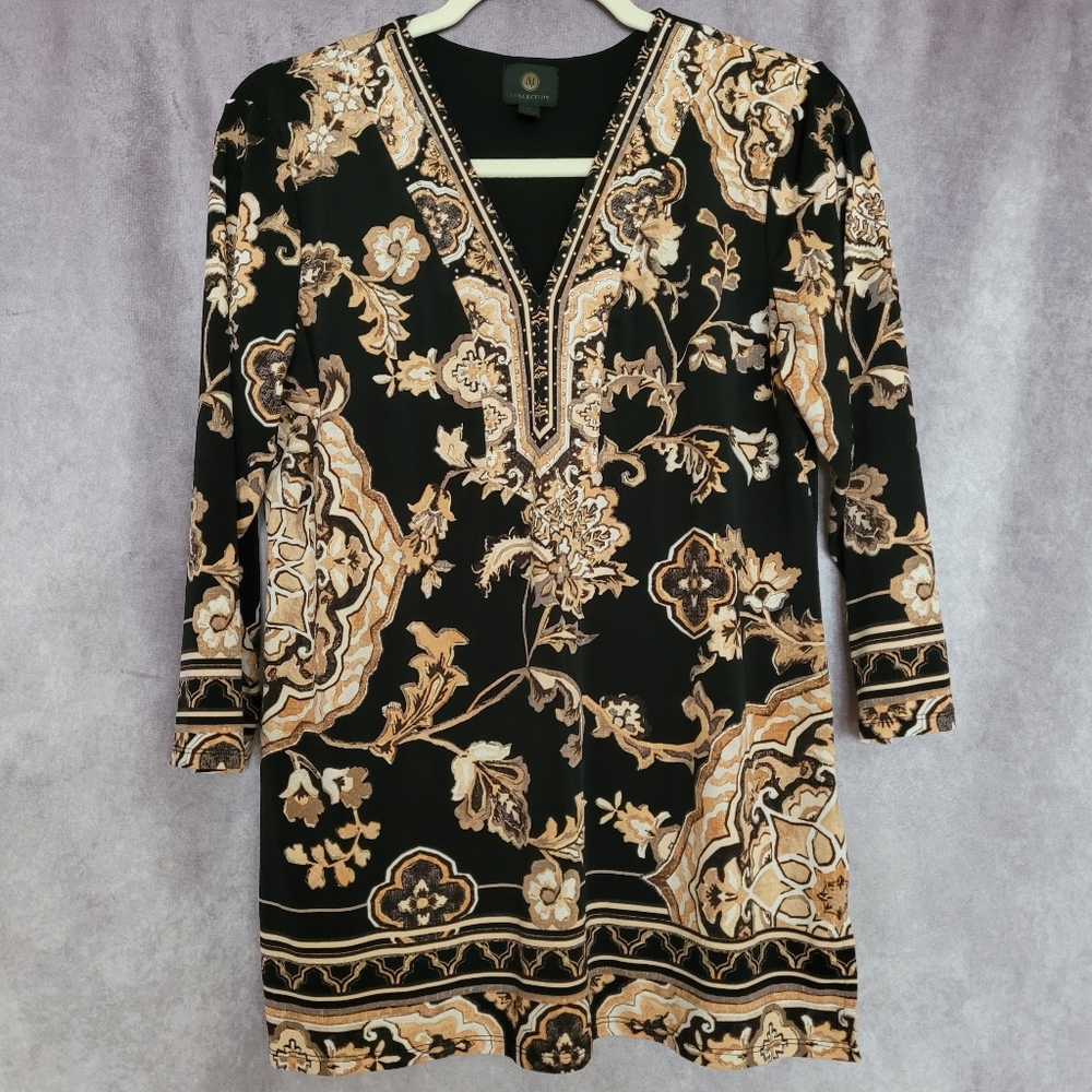 JM Collection black and gold top: Size M